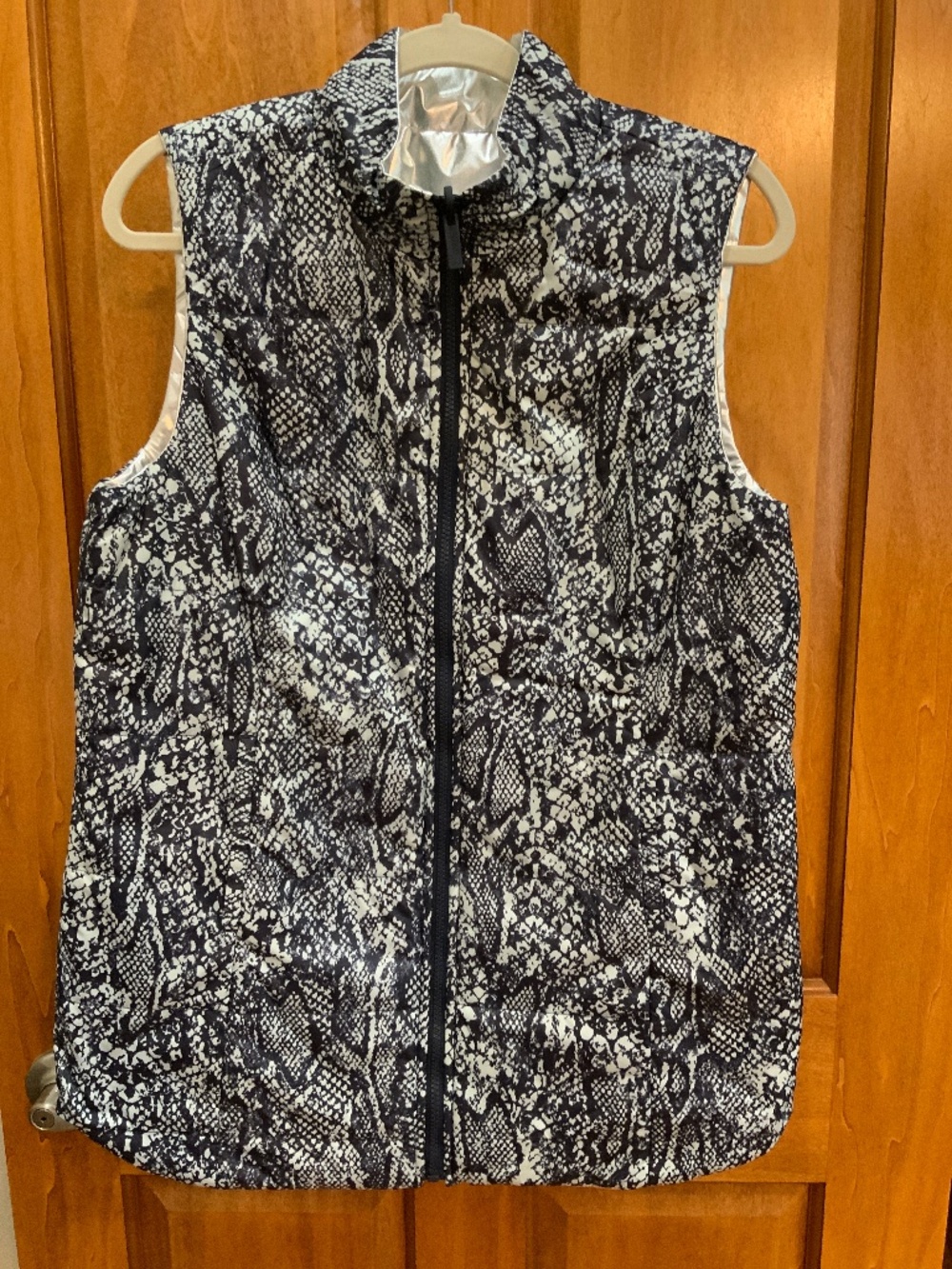Women’s Chico’s reversible tunic length vest navy and silver size 1